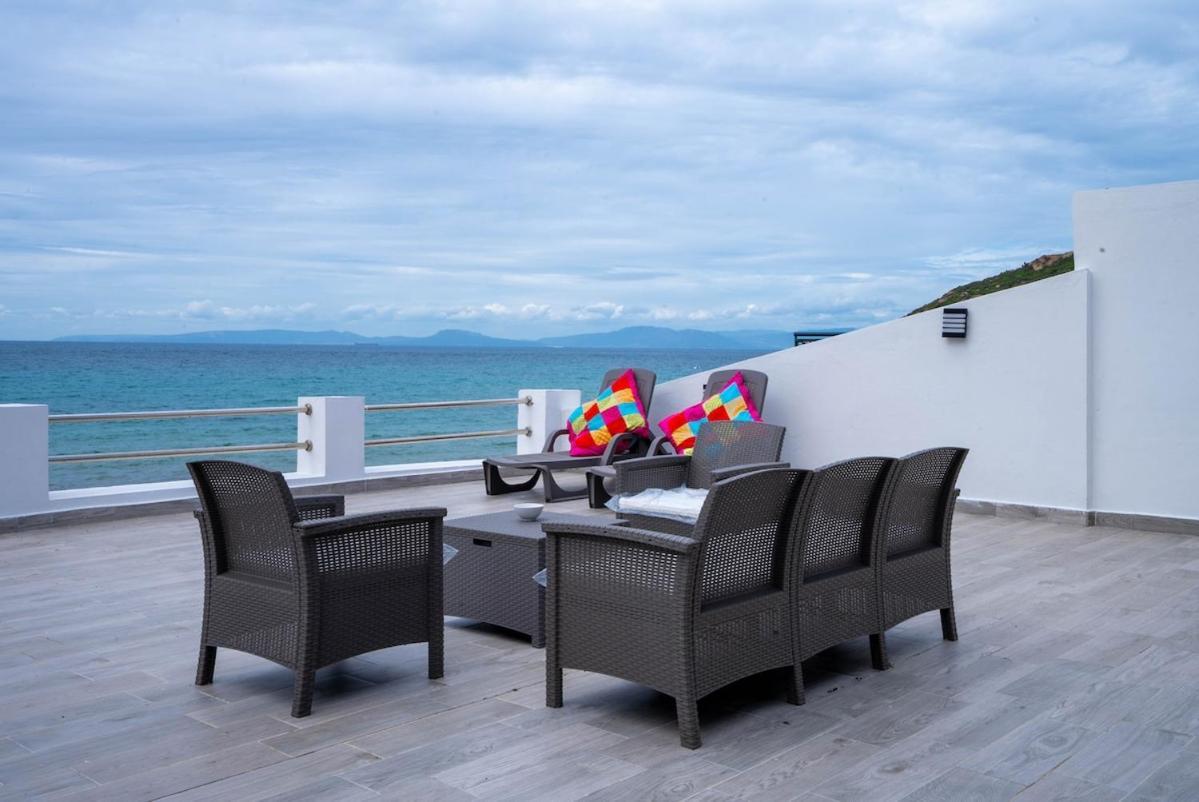 Villa Luxurious Beachfront Playa Blanca