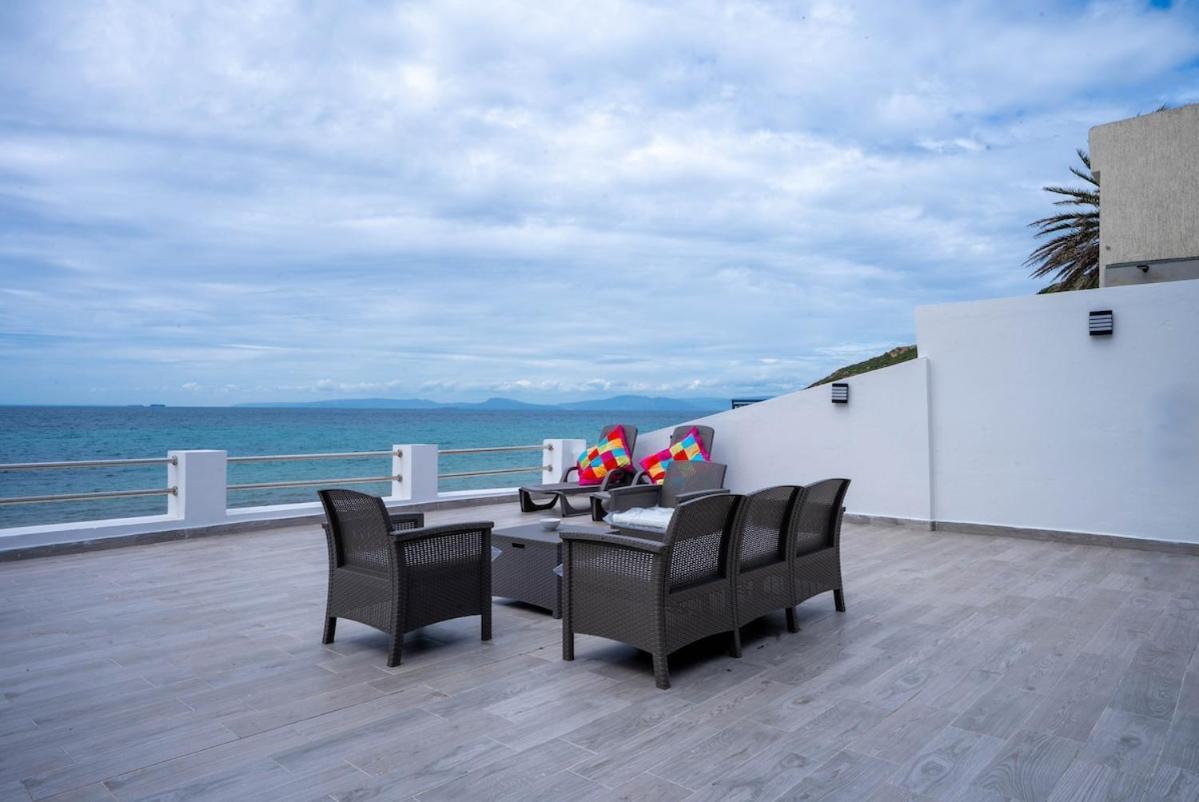 Villa Luxurious Beachfront Playa Blanca